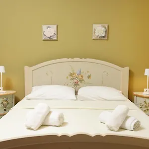 https://madlen-apartments.hotelschalkidiki.net